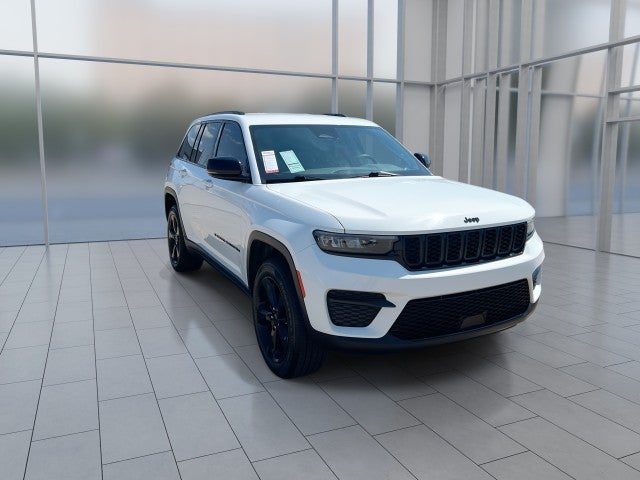 2022 Jeep Grand Cherokee Altitude
