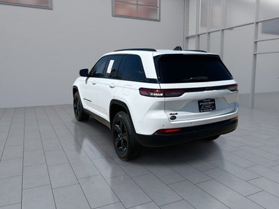 2022 Jeep Grand Cherokee Altitude
