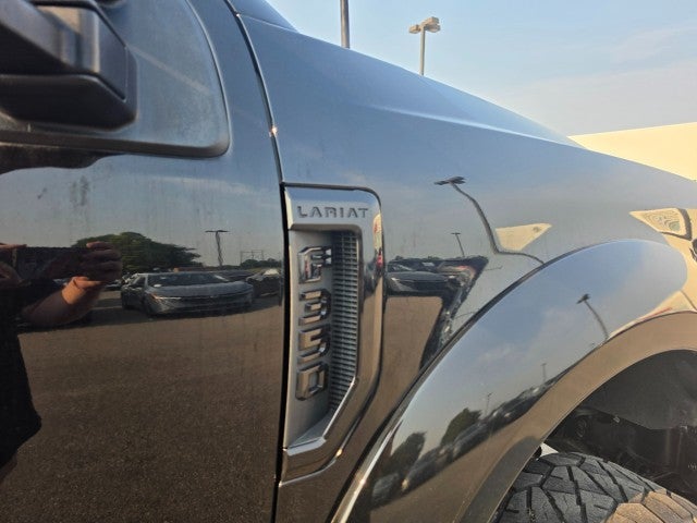 2017 Ford Super Duty F-350 DRW Lariat