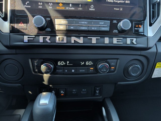 2025 Nissan Frontier SV