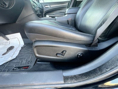 2021 Chrysler 300 Touring L