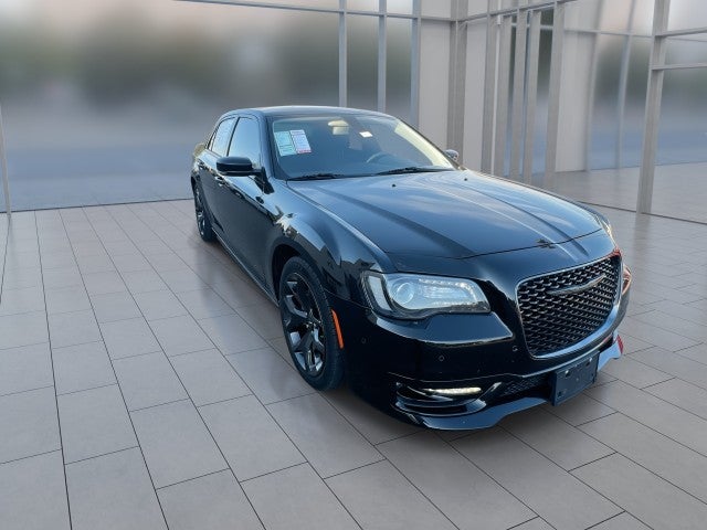 2021 Chrysler 300 Touring L