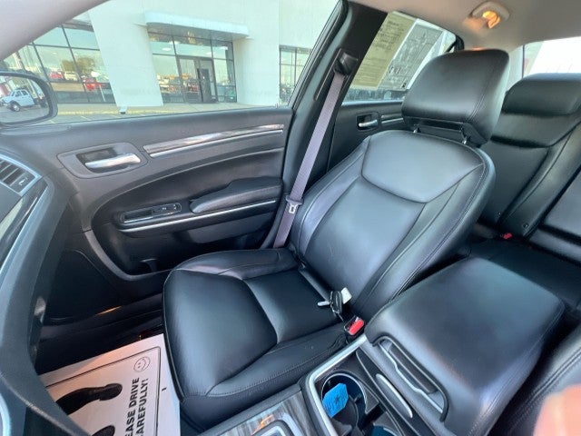 2021 Chrysler 300 Touring L