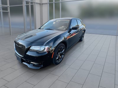2021 Chrysler 300 Touring L