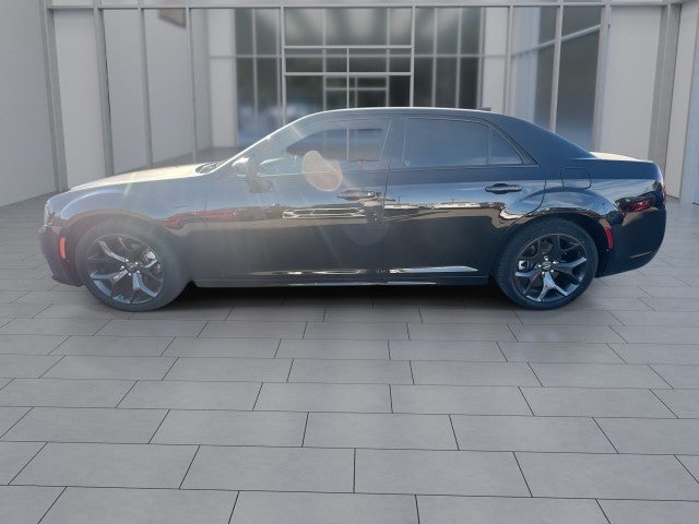 2021 Chrysler 300 Touring L