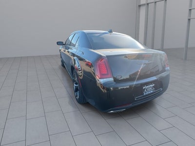 2021 Chrysler 300 Touring L