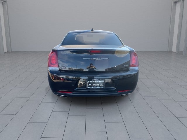 2021 Chrysler 300 Touring L