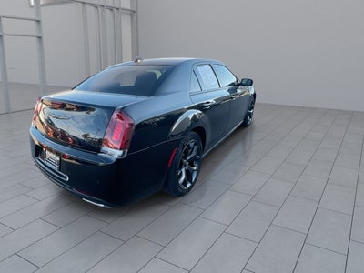 2021 Chrysler 300 Touring L