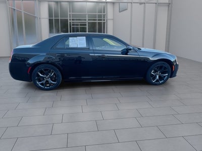 2021 Chrysler 300 Touring L