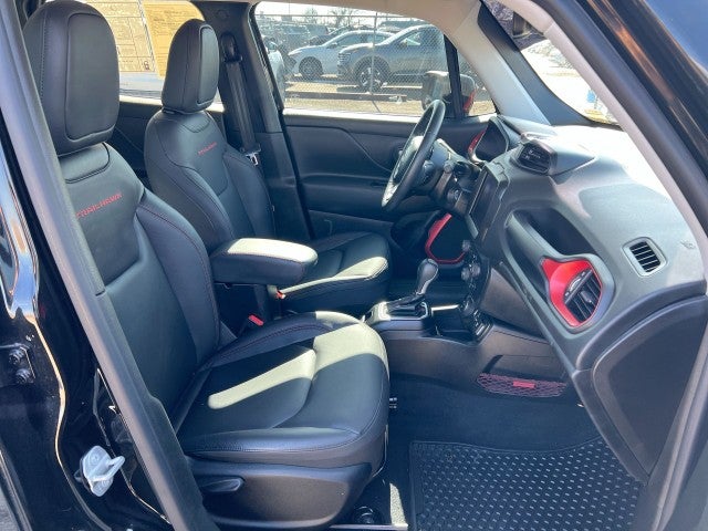 2023 Jeep Renegade Trailhawk