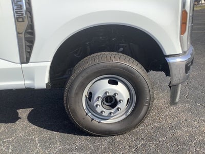 2026 Ford Super Duty F-350 DRW XL