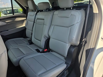 2026 Ford Explorer Active w/100A Pkg