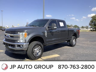 2017 Ford Super Duty F-250 SRW Lariat