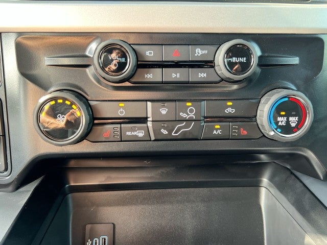 2025 Ford F-250 Super Duty SRW Black Widow