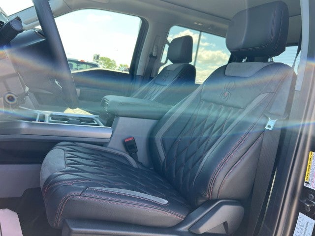 2025 Ford F-250 Super Duty SRW Black Widow