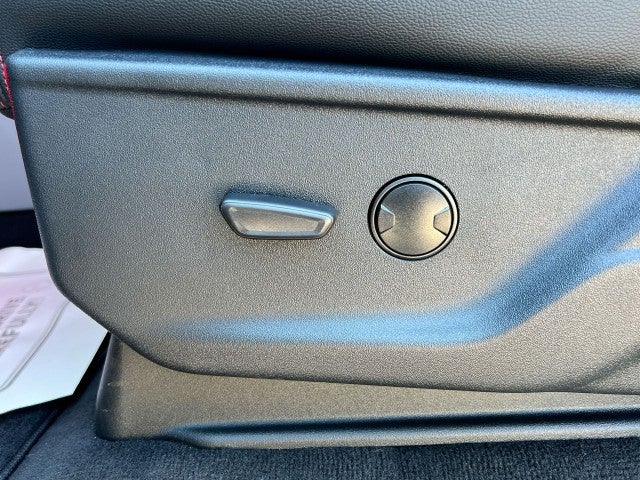 2025 Ford F-250 Super Duty SRW Black Widow