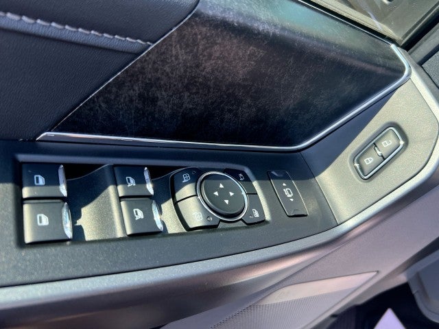 2025 Ford F-250 Super Duty SRW Black Widow