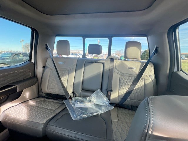 2026 Ford Super Duty F-350 SRW Platinum