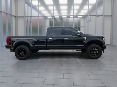 2020 Ford Super Duty F-350 DRW Platinum