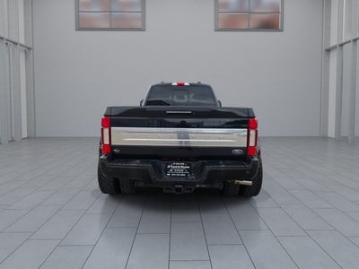 2020 Ford Super Duty F-350 DRW Platinum