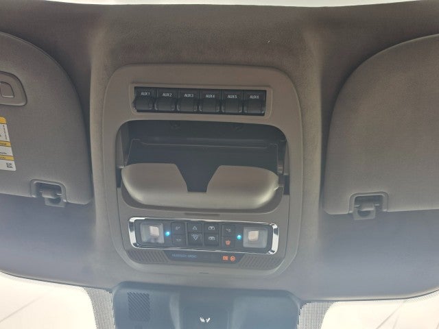 2025 Ford Super Duty F-450 DRW Platinum