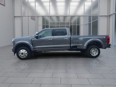 2025 Ford Super Duty F-450 DRW Platinum
