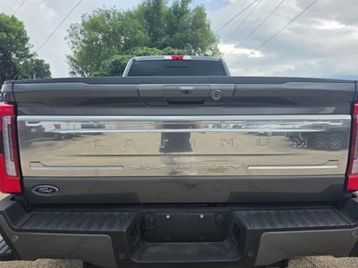 2025 Ford Super Duty F-450 DRW Platinum