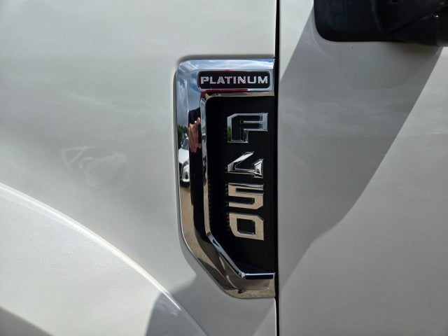 2022 Ford F-450 Platinum