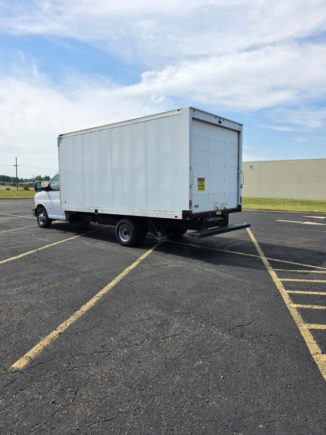 2020 GMC Savana Commercial Cutaway Work Van DRW