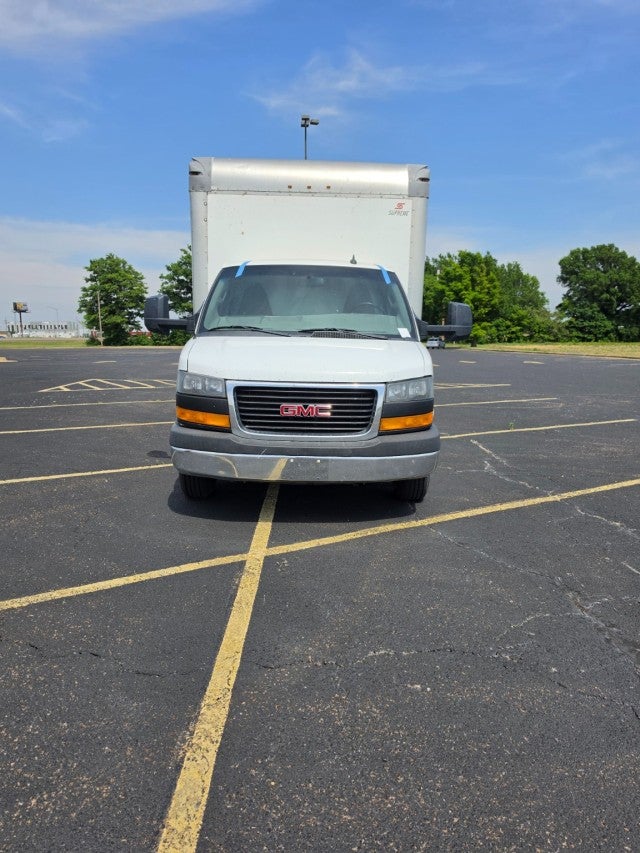 2020 GMC Savana Commercial Cutaway Work Van DRW